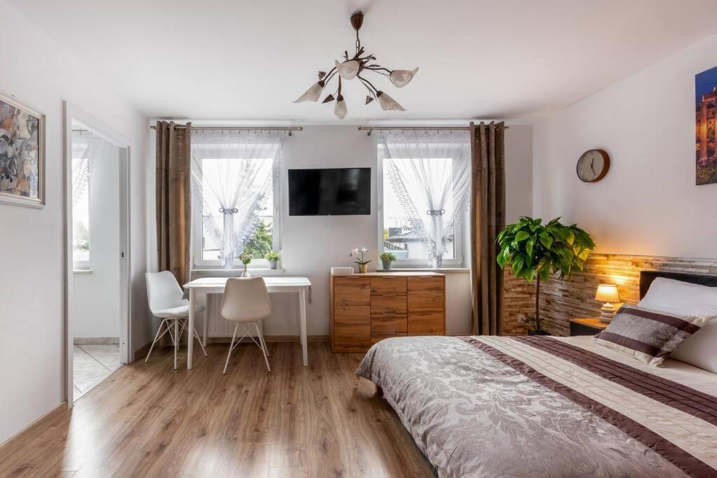 Ap. Olimpia 1 Pok. 2 Osoby, Downtown, Free Parking Apartment Krakow