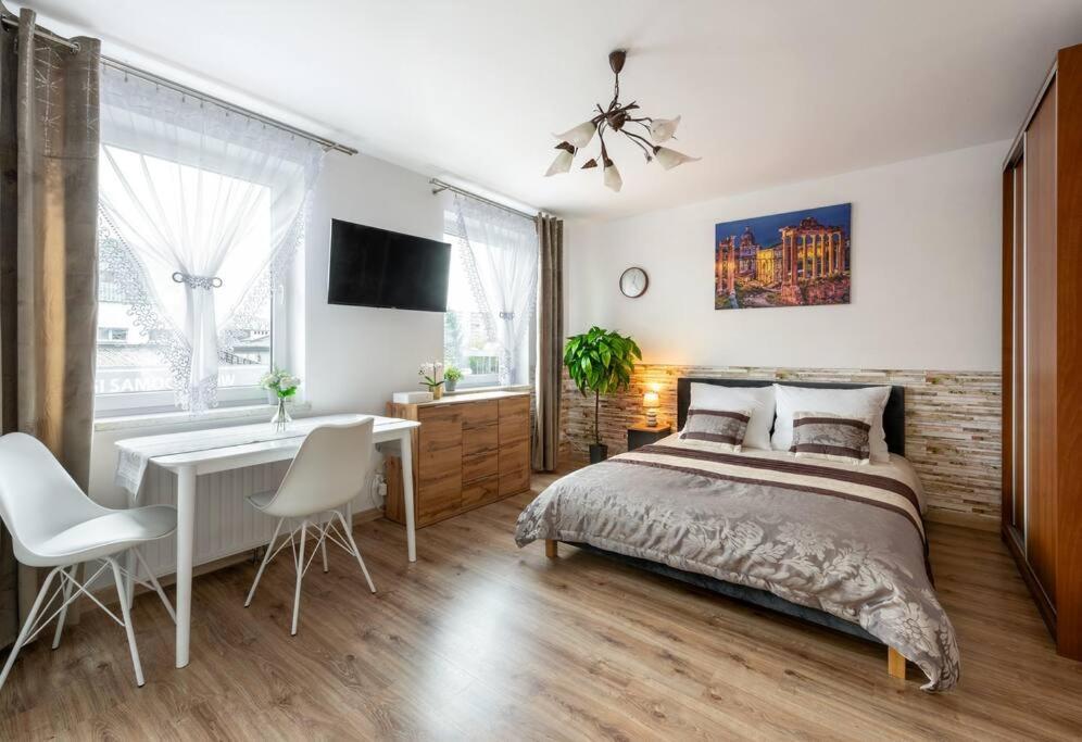 Ap. Olimpia 1 Pok. 2 Osoby, Downtown, Free Parking Apartment *