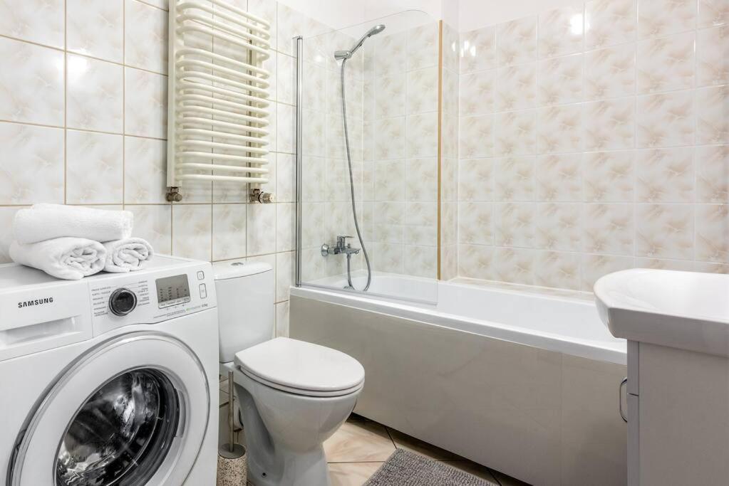 Ap. Olimpia 1 Pok. 2 Osoby, Downtown, Free Parking Apartamento *